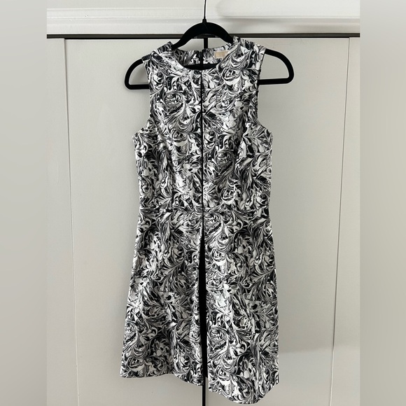 Micheal Michael Kors Fit & Flair Mini Dress. Size 2 - Picture 1 of 4